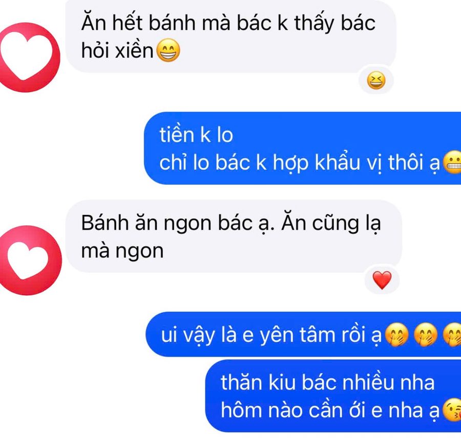 Khách gửi Zalo: “Ăn hết bánh mà bác k thấy bác hỏi xiền. Bánh ăn ngon bác ạ. Ăn cũng lạ mà ngon.”